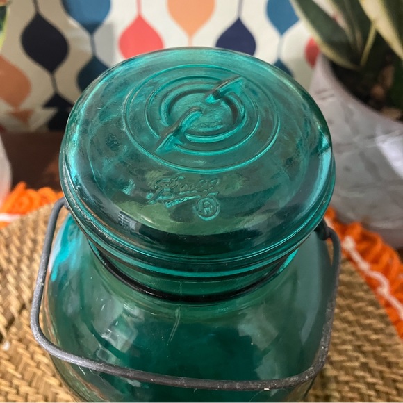 Vintage Blue Ball Ideal Bicentennial Reproduction Glass Jar/Canister - Picture 10 of 16